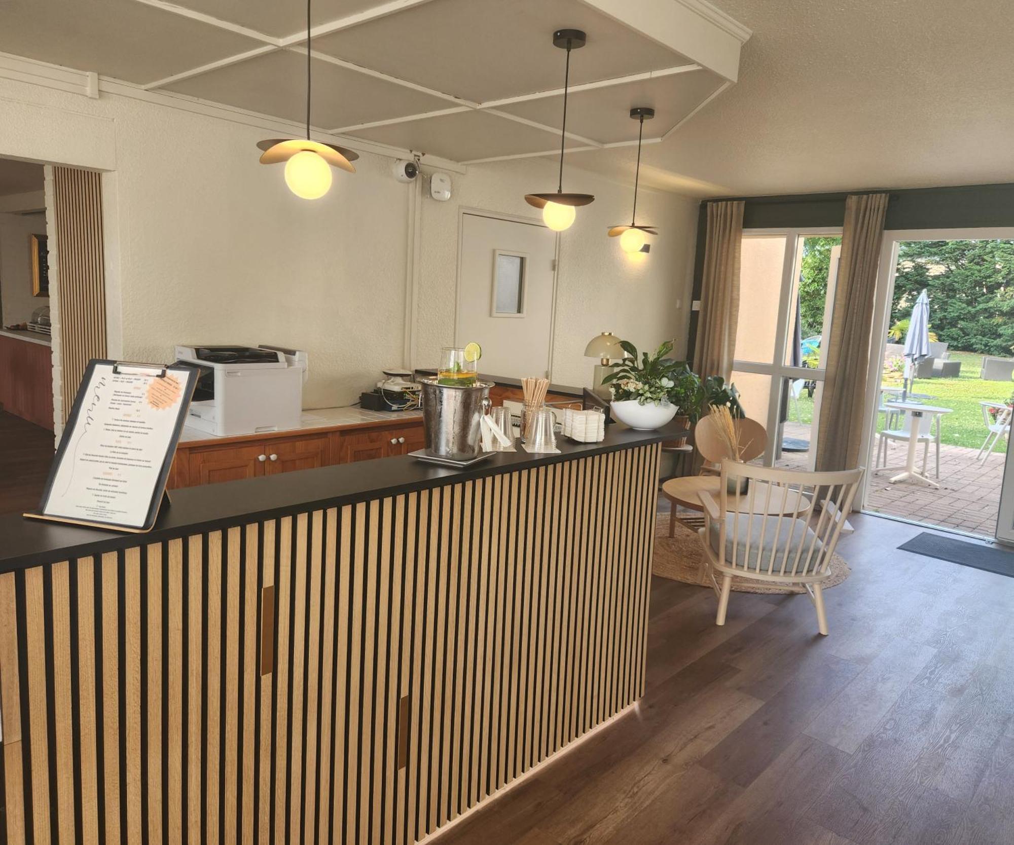 Hotel Nell Saint-Marcel  Εξωτερικό φωτογραφία