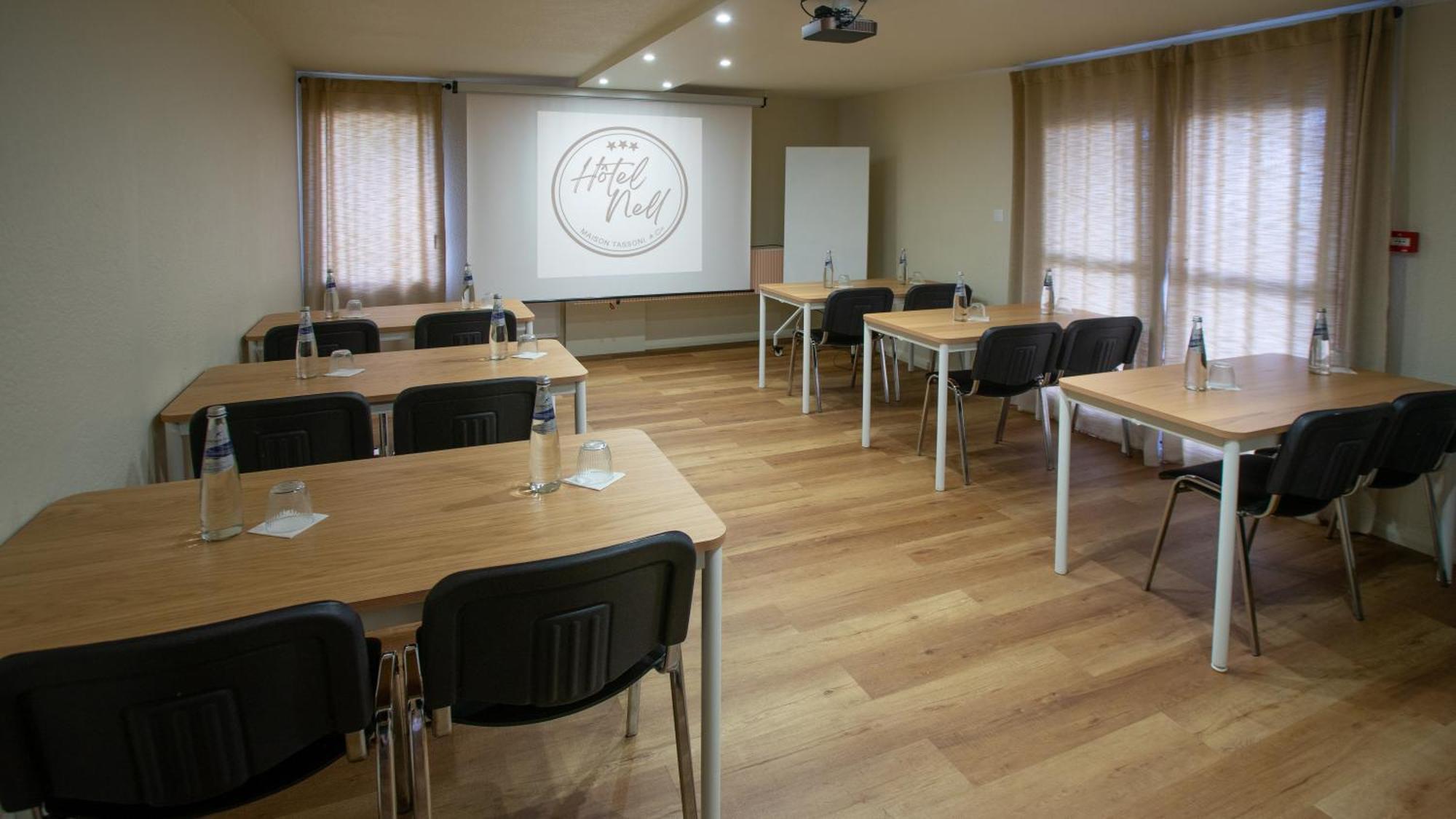 Hotel Nell Saint-Marcel  Εξωτερικό φωτογραφία